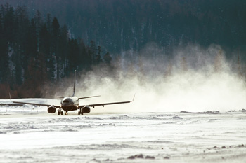 ASW_nov14_p36-40_runwayReporting