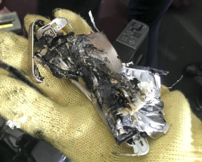ATSB to Passengers: Take Care of Your Phones